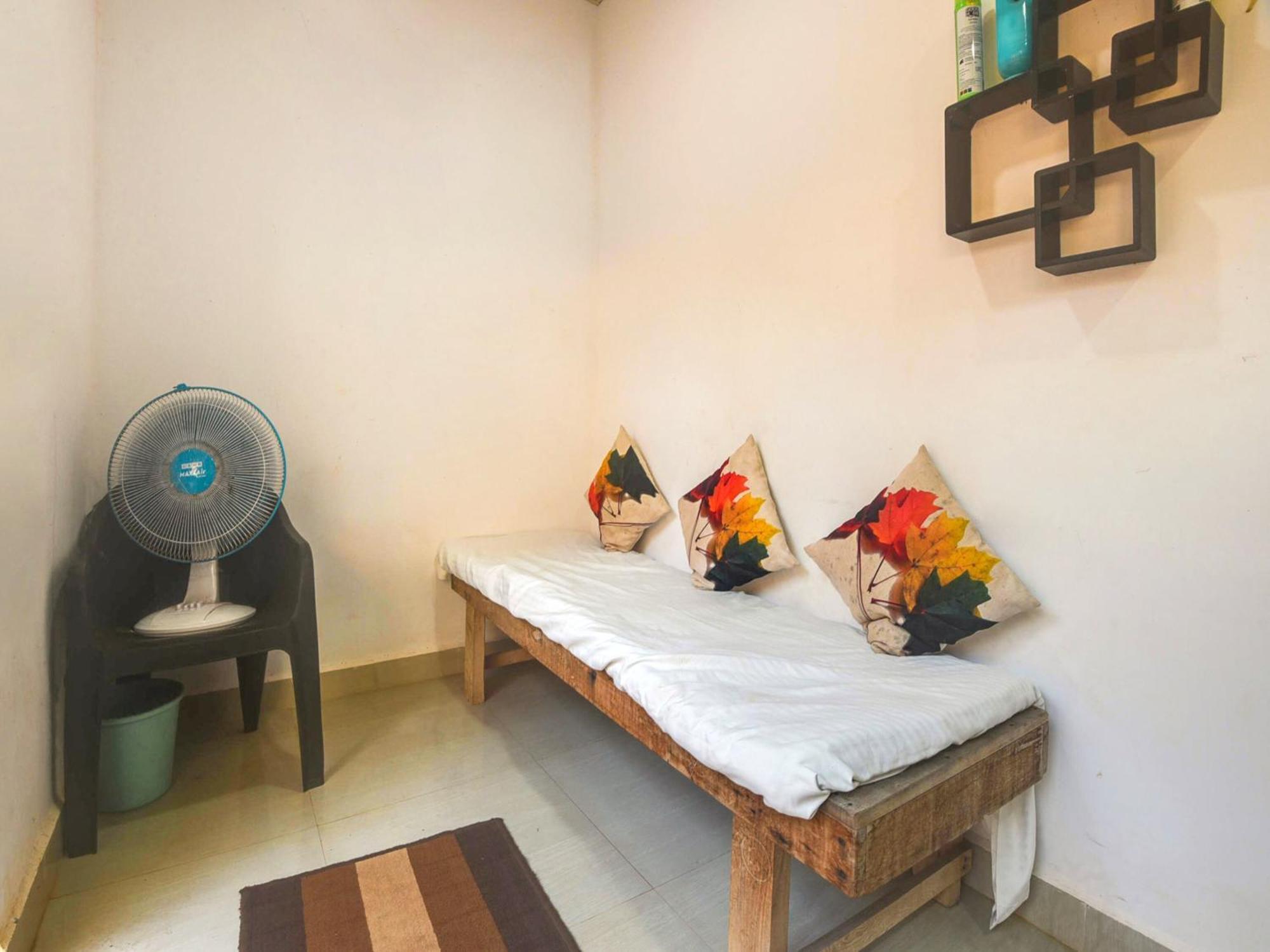 Collection O Morjim Sea Wave Hotel Bagian luar foto